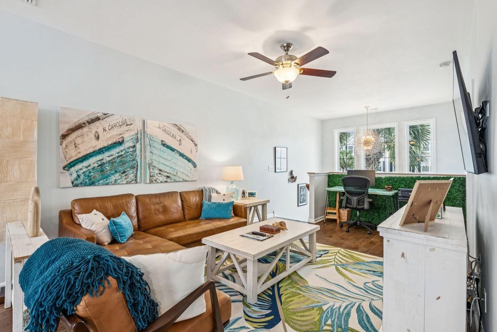 Image 5 of property listing at 1466 Hamlin Park Circle, Mount Pleasant, SC 29466