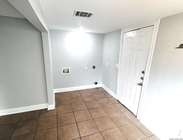 563 N SAN HORACIO AVE, San Antonio, TX 78228