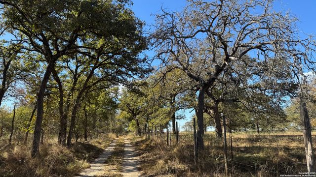 19764 S State Highway 123, Seguin, TX 78155