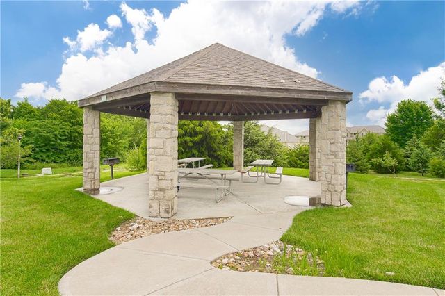 12496 S Barth Road, Olathe, KS 66061