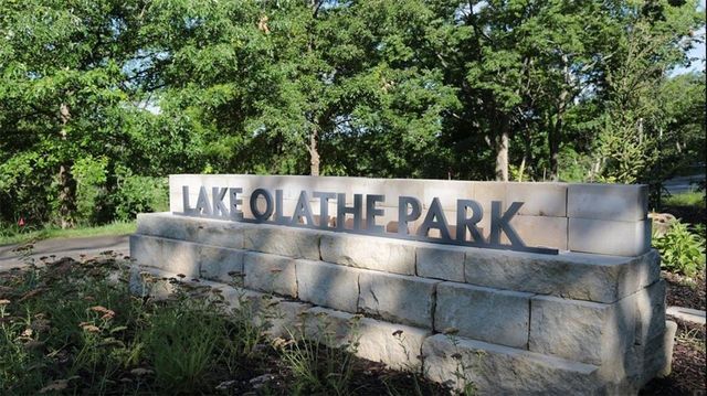 12496 S Barth Road, Olathe, KS 66061