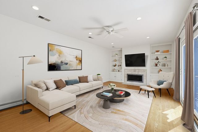 250 Palisades Cir, Stoughton, MA 02072