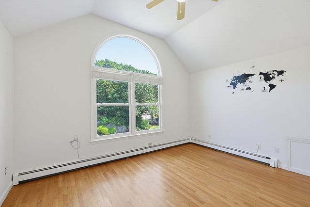 250 Palisades Cir, Stoughton, MA 02072