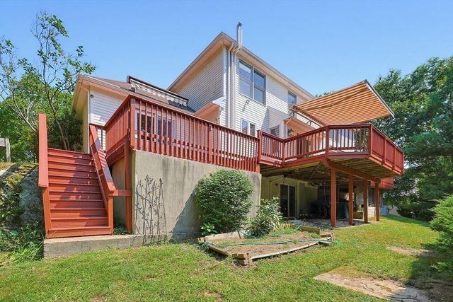 250 Palisades Cir, Stoughton, MA 02072