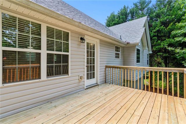 4718 Middleboro Lane, Gainesville, GA 30506