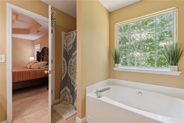 4718 Middleboro Lane, Gainesville, GA 30506