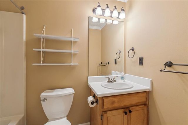 4718 Middleboro Lane, Gainesville, GA 30506