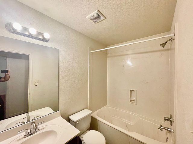 5018 205 LOOP B, Temple, TX 76502
