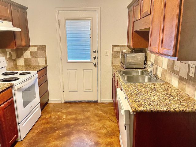 5018 205 LOOP B, Temple, TX 76502