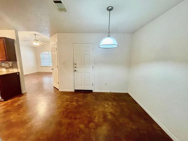 5018 205 LOOP B, Temple, TX 76502