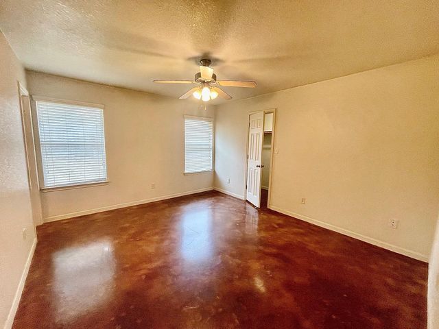 5018 205 LOOP B, Temple, TX 76502