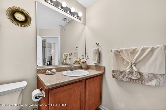 12948 Townsend 611, Grand Ledge, MI 48837