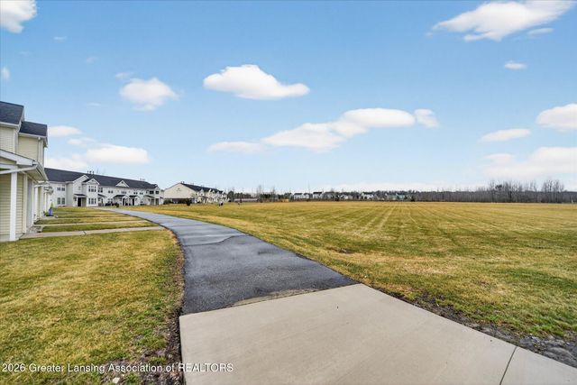 12948 Townsend 611, Grand Ledge, MI 48837