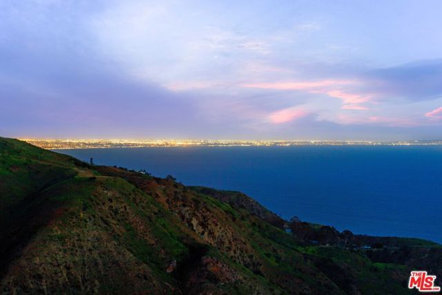 21766 Azurelee Drive, Malibu, CA 90265