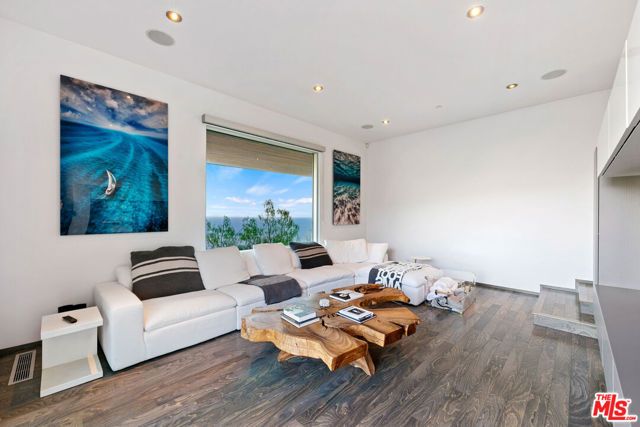 21766 Azurelee Drive, Malibu, CA 90265