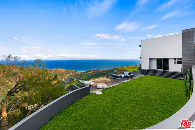 21766 Azurelee Drive, Malibu, CA 90265