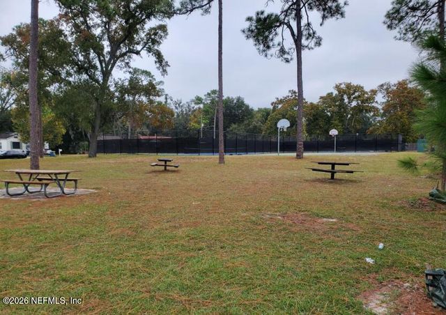 905 ETHAN ALLEN Street, Jacksonville, FL 32208