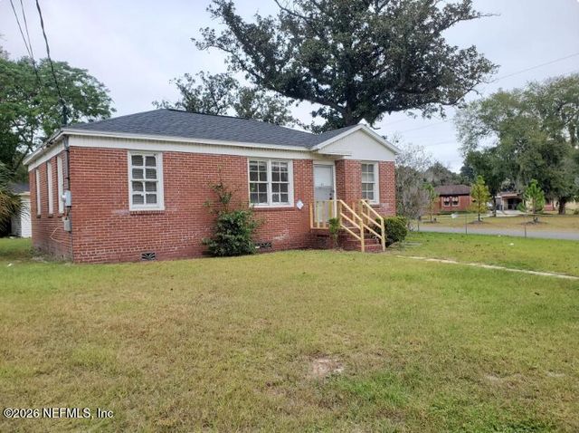 905 ETHAN ALLEN Street, Jacksonville, FL 32208