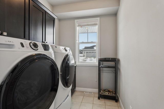 602 Windy Willow Road, Verona, WI 53593