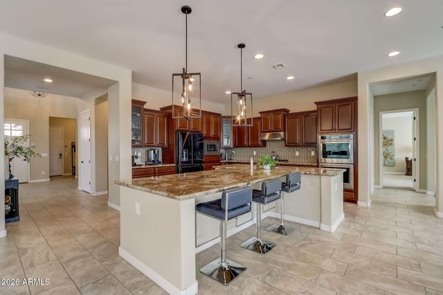 18435 W HEATHERBRAE Drive, Goodyear, AZ 85395