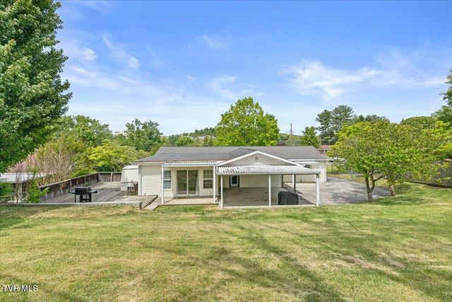 145 Homestead Drive, Bristol, VA 24201