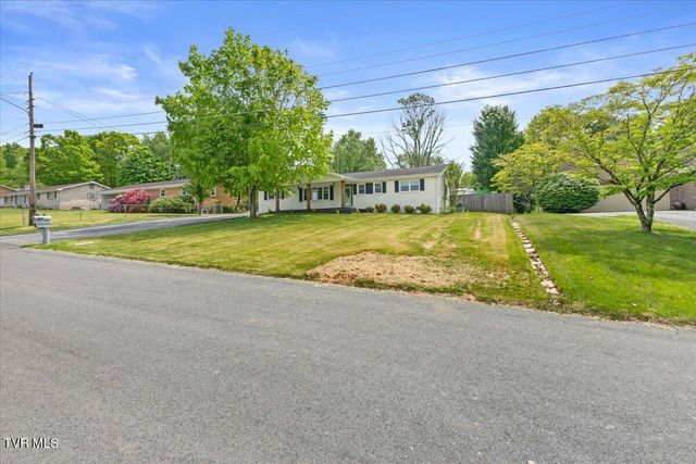 145 Homestead Drive, Bristol, VA 24201