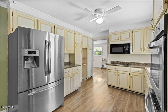 145 Homestead Drive, Bristol, VA 24201