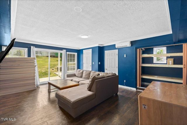 145 Homestead Drive, Bristol, VA 24201