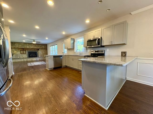 5252 E 78th Place, Indianapolis, IN 46250