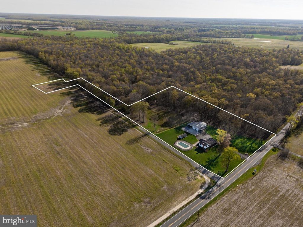Image 2 of property listing at 34203 CYPRESS RD, Millington, MD 21651