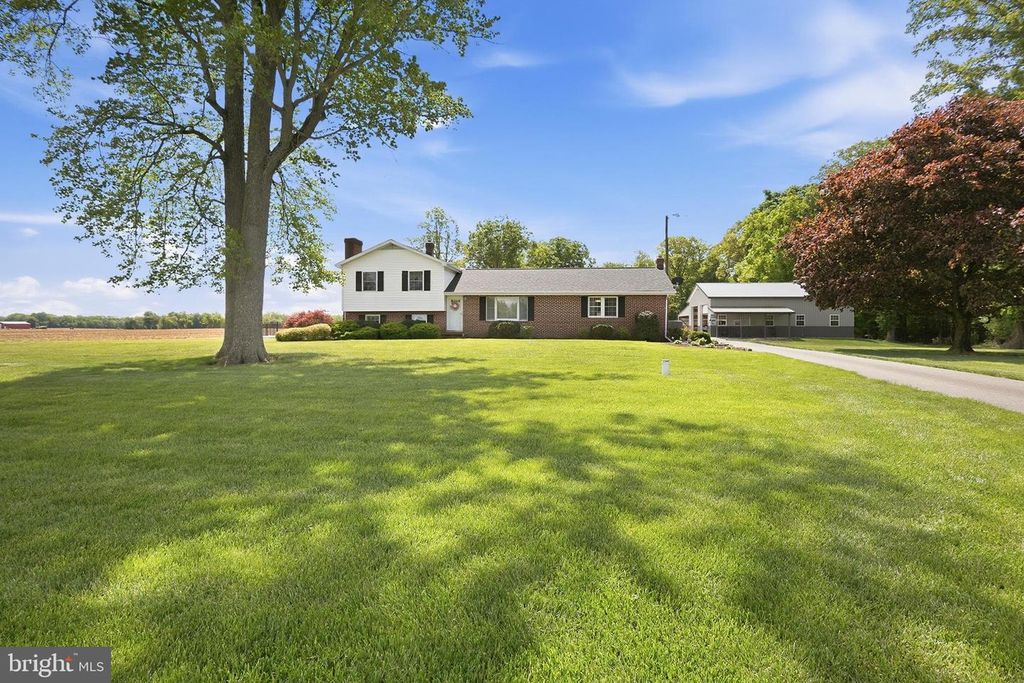 Image 3 of property listing at 34203 CYPRESS RD, Millington, MD 21651