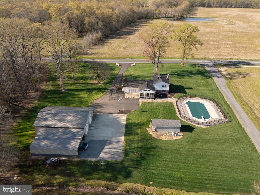 Image 44 of property listing at 34203 CYPRESS RD, Millington, MD 21651