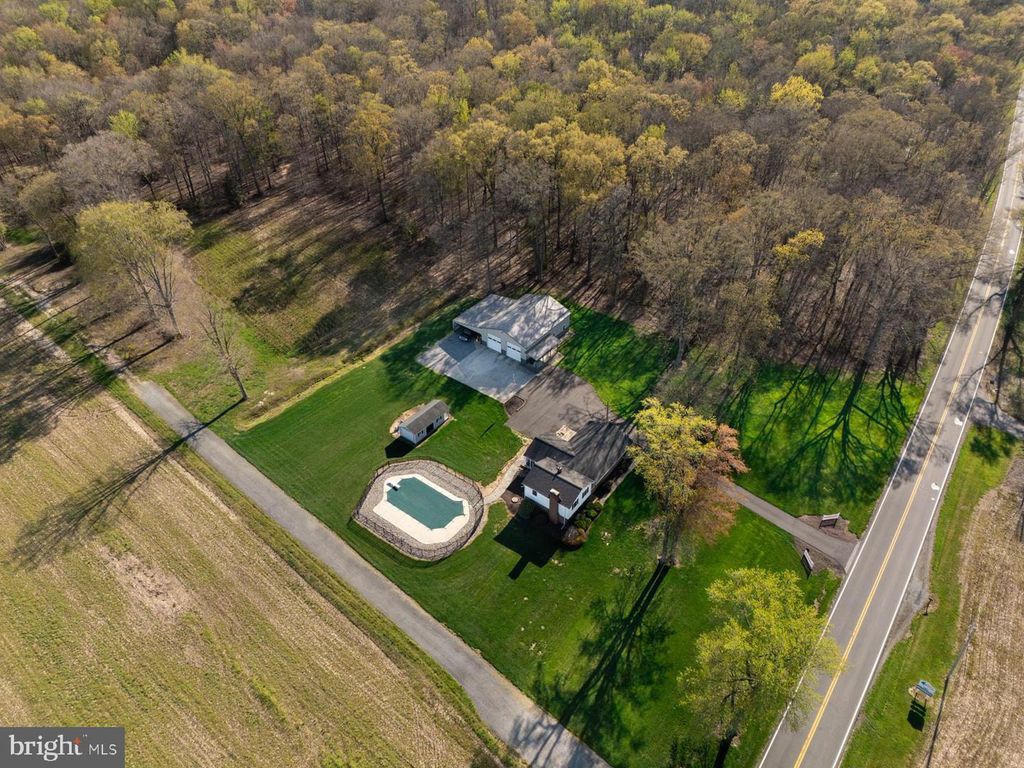 Image 49 of property listing at 34203 CYPRESS RD, Millington, MD 21651