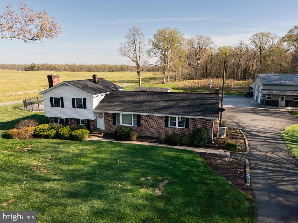Image 52 of property listing at 34203 CYPRESS RD, Millington, MD 21651