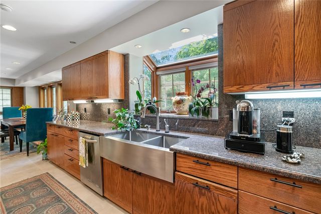 337 Fox Chapel Road, Fox Chapel, PA 15238