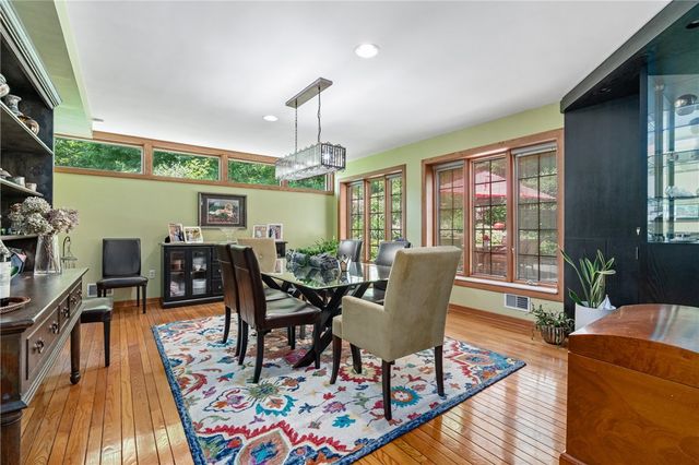 337 Fox Chapel Road, Fox Chapel, PA 15238