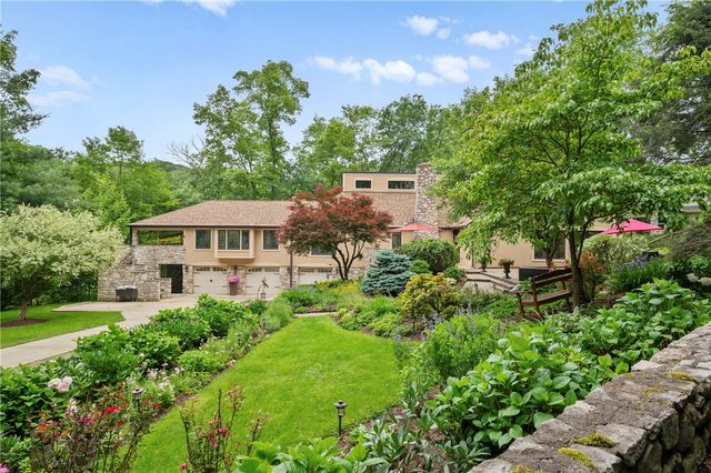 337 Fox Chapel Road, Fox Chapel, PA 15238