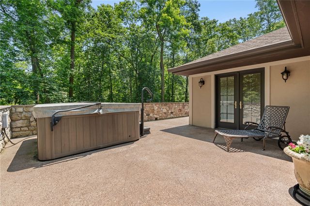 337 Fox Chapel Road, Fox Chapel, PA 15238