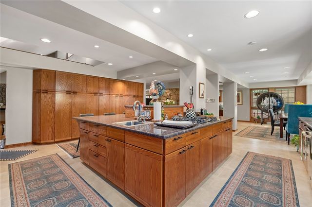 337 Fox Chapel Road, Fox Chapel, PA 15238