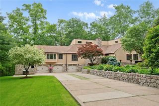 337 Fox Chapel Road, Fox Chapel, PA 15238