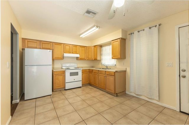 805 PLEASANTDALE DRIVE, Wildwood, FL 34785