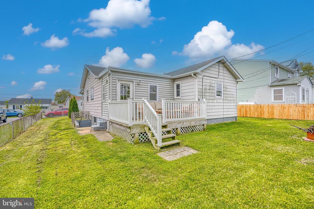 Image 12 of property listing at 111 DIHEDRAL DR, Baltimore, MD 21220