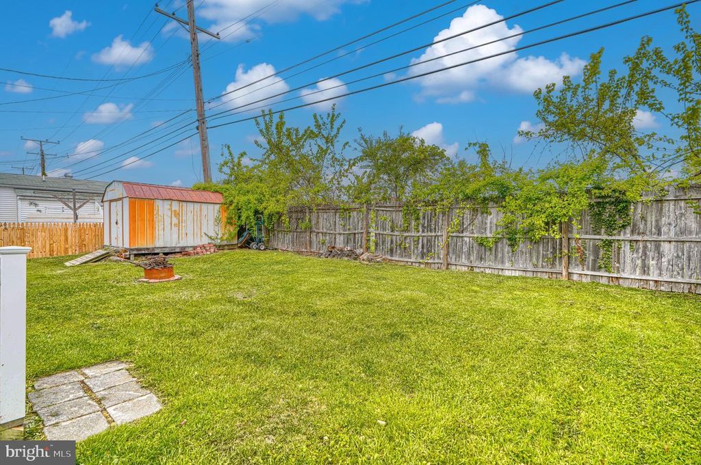 Image 13 of property listing at 111 DIHEDRAL DR, Baltimore, MD 21220