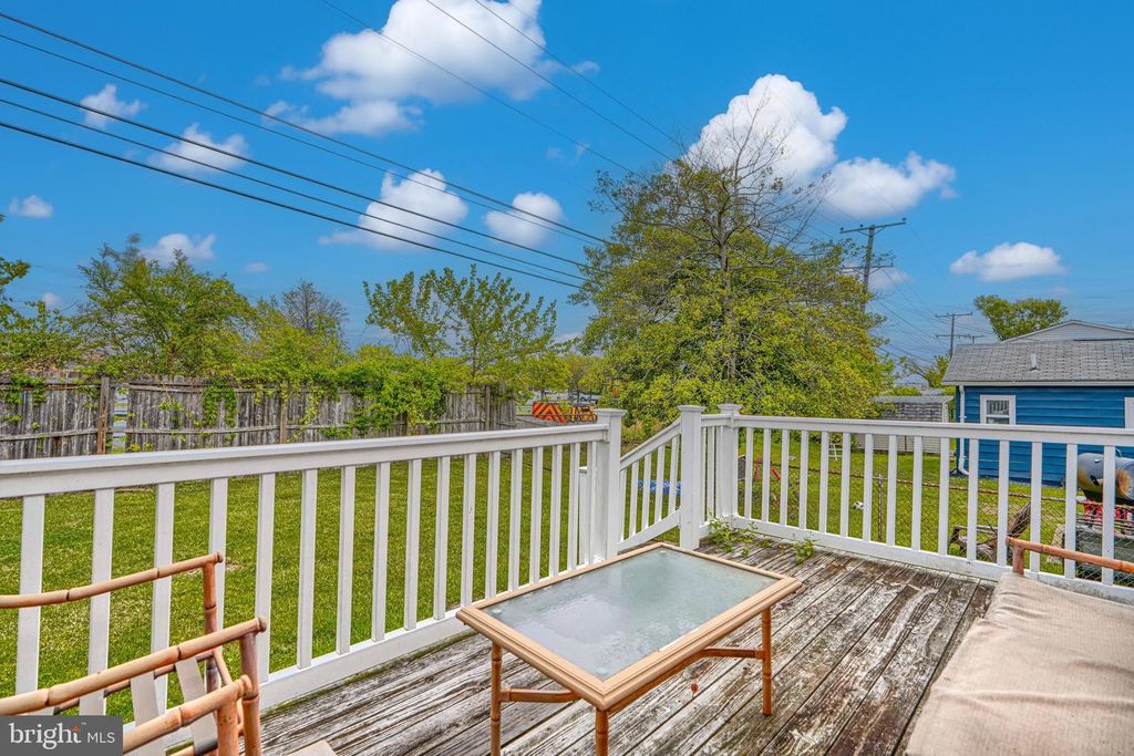 Image 15 of property listing at 111 DIHEDRAL DR, Baltimore, MD 21220