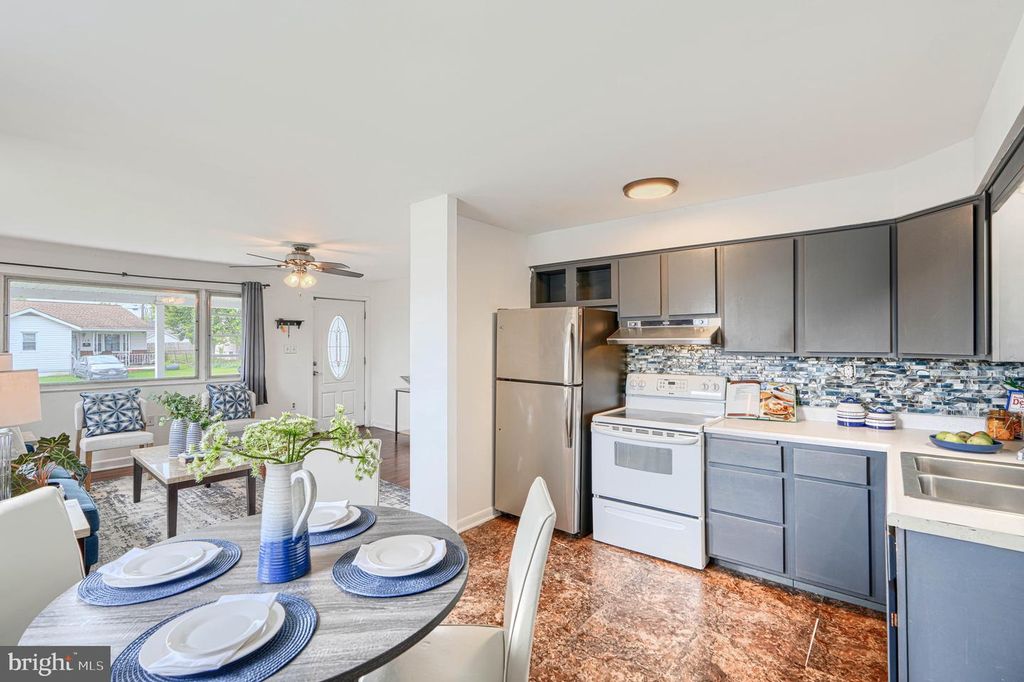 Image 24 of property listing at 111 DIHEDRAL DR, Baltimore, MD 21220