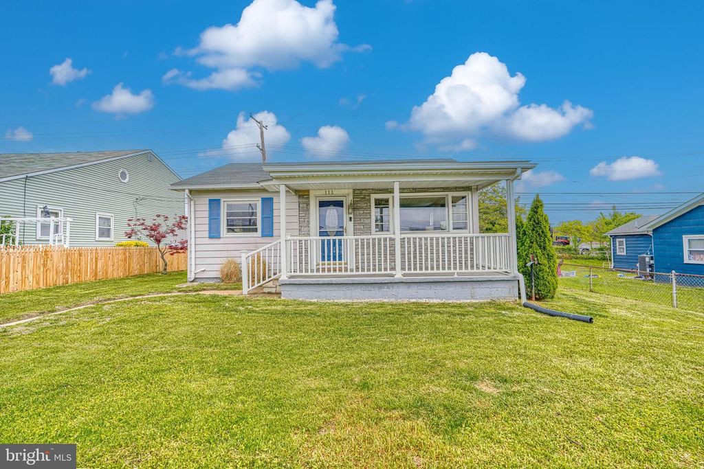 Image 2 of property listing at 111 DIHEDRAL DR, Baltimore, MD 21220