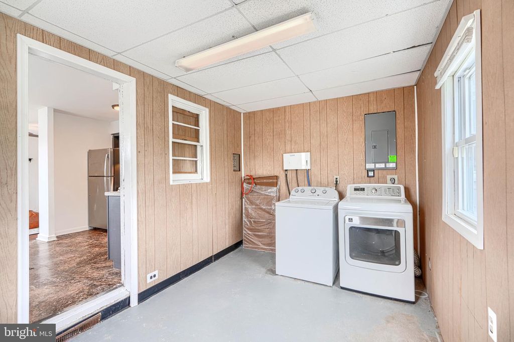 Image 30 of property listing at 111 DIHEDRAL DR, Baltimore, MD 21220