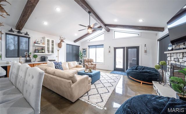 246 West Wind Drive, Wappapello, MO 63966