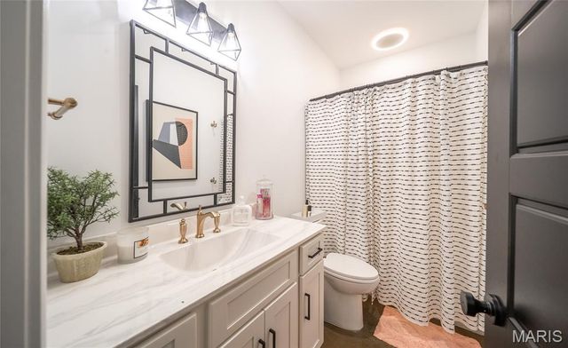 246 West Wind Drive, Wappapello, MO 63966