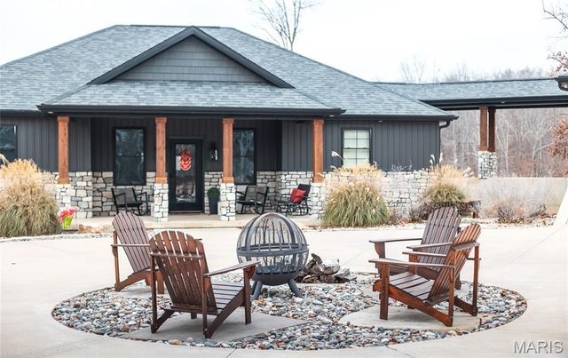 246 West Wind Drive, Wappapello, MO 63966